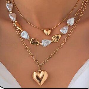 Layered Heart Necklace for Women Gold Chunky Heart Pendant Pearl Chain Necklace